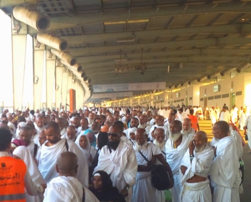 performing hajj